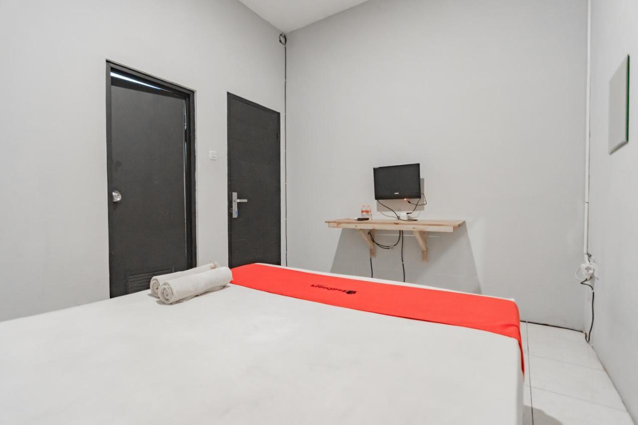 Reddoorz Near Exit Toll Pasteur 4 Hotel Bandung Ngoại thất bức ảnh