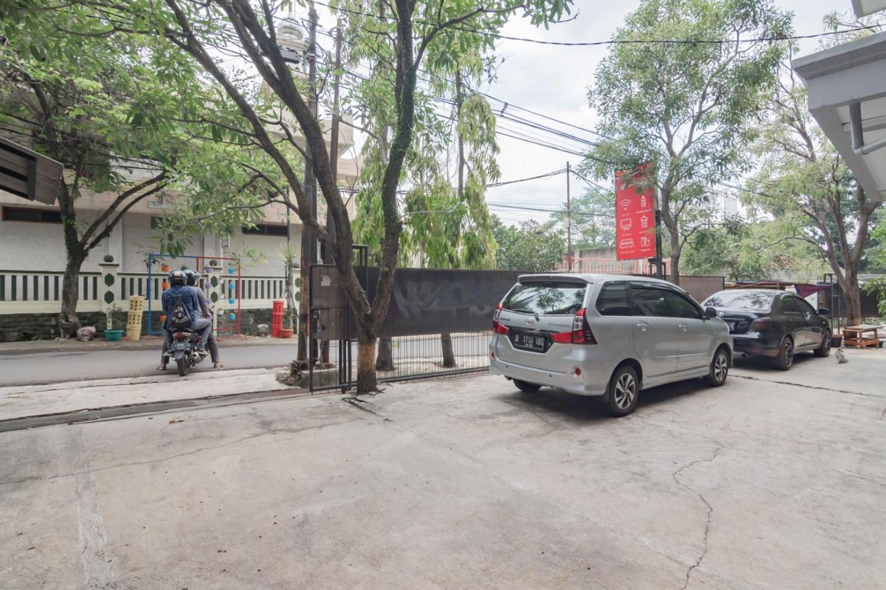 Reddoorz Near Exit Toll Pasteur 4 Hotel Bandung Ngoại thất bức ảnh